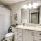 Updated Duplex Home < 1 Mi to Downtown Enumclaw!