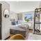 A Place to Dream: Airy Studio in Serene Locale - 伦敦