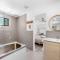 Little Sunshine - Private acreage Guest Home