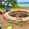 Tres A Lake Retreat