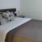 Your Downtown Home With California King Bed Unit A