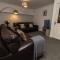 Dwellcome Home Ltd 3 Double Bedroom House, Private Estate, Driveway Parking, Fast WIFI, Ideal for Long Term Contractor, etc Stays, 3 miles 7 mins drive to Nissan, 15 mins to Sunderland Newcastle, Regular Housekeeping Options - See Our Site for Assurance - Boldon