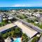 GUARAJUBA SUMMER FLAT 108 Flat Beira Mar na melhor localização de Guarajuba Faça Tudo a pé sem precisar de carro