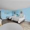 Charming Oceanfront Studio ,Relaxed Off-Season Value Stay
