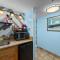 Charming Oceanfront Studio ,Relaxed Off-Season Value Stay