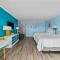 Charming Oceanfront Studio ,Relaxed Off-Season Value Stay