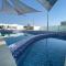 Bareeq Luxury House with Two Private Pools - Barka