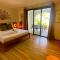 orient bay studio -alamanda front de mer