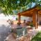 Apartment Ana with private pool - Otok