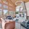 *NEW* Chalet in the Woods *1 Acre*2 Primary Suites*Pets - شو لو