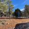 *NEW* Chalet in the Woods *1 Acre*2 Primary Suites*Pets - شو لو