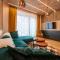 Luxury Apartment 1984