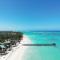 Tropical Deluxe 2 Bedroom Unit with Jacuzzi