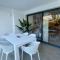 Tropical Deluxe 2 Bedroom Unit with Jacuzzi
