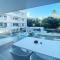 Tropical Deluxe 2 Bedroom Unit with Jacuzzi