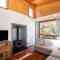 Sea View + Sleeps 8 + 3 mins to Beach