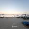 Manzil - 1BR in Anantara The Palm with Private Beach & Burj View, Palm Jumeirah - Dubaj