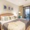 Manzil - 1BR in Anantara The Palm with Private Beach & Burj View, Palm Jumeirah - Dubaj