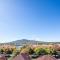 2BR Penthouse with Breathtaking View! - Hosted by CanStay