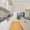 Aesthetic One Bedroom Apartment in Wroclaw by Noclegi Renters