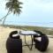 Private Beachfront Villa in Siargao - 卢纳将军城