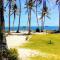 Private Beachfront Villa in Siargao - 卢纳将军城