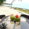 Private Beachfront Villa in Siargao - 卢纳将军城