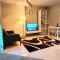 BGC Cosy Spacious 1BR Uptown Parksuites with Balcony