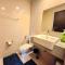 BGC Cosy Spacious 1BR Uptown Parksuites with Balcony