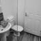 High Street, 2 bed, newly refurb - 利明顿温泉