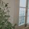 High Street, 2 bed, newly refurb
