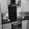 High Street, 2 bed, newly refurb - 利明顿温泉