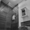 High Street, 2 bed, newly refurb