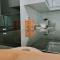 High Street, 2 bed, newly refurb - 利明顿温泉