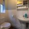 Town Centre Cottage 3 Bedroom inc Parking (1 car)