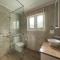 VallonEnd Beachfront villa with excellent view