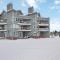 Condo at Blue Mountain on Ski Run Close to Village
