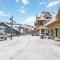 Condo at Blue Mountain on Ski Run Close to Village