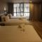 Giluxe Hotel