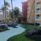 Cimarron Suites Playa Parguito - El Cordon