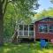 Lakefront Cabin in the Woods (fully fenced yard) - Elkhorn