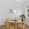 Sea Vista Escape - A Charming Waterside Stay