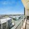 Oaks Redcliffe Mon Komo Suites