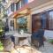 Itsy Hotels Avantika With Forest View