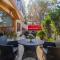 Itsy Hotels Avantika With Forest View