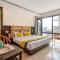 Itsy Hotels Avantika With Forest View