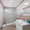 Luxury Seafront Villa with Heated Pool, Jacuzzi, Sea View, 150 m from Beach