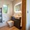 Birches Lodge with Hot Tub