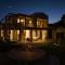 Beachfront Linum Escape Retreat with a Heated Pool - Айос-Ніколаос