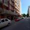 EfDepartamentos Plaza Colon con balcón a la calle y Cochera para auto